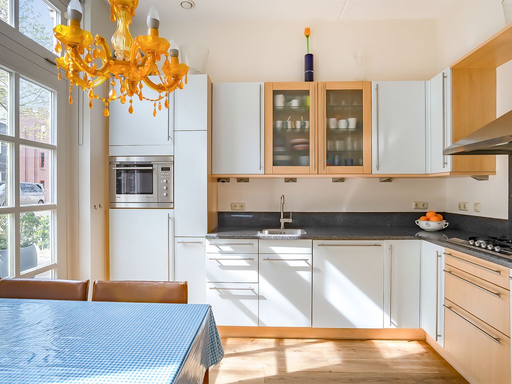 Oberon 46, 's-Hertogenbosch