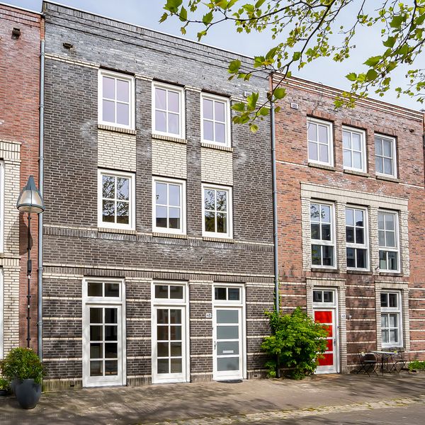 Oberon 46, 's-Hertogenbosch