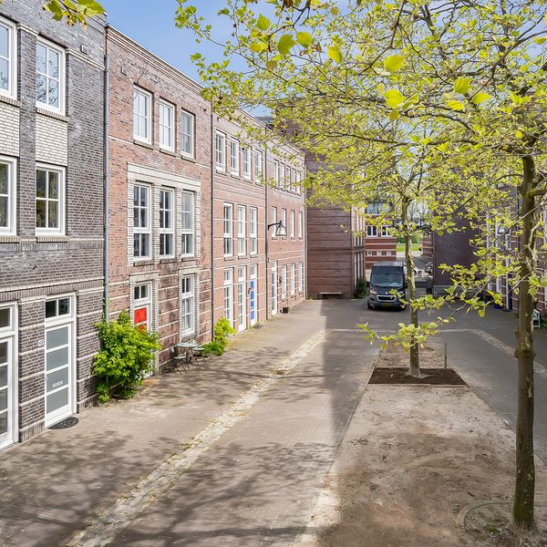Oberon 46, 's-Hertogenbosch