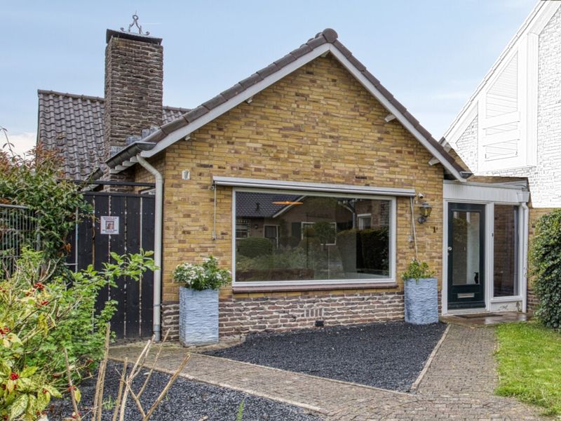 Hogeweg 1A, Dreumel