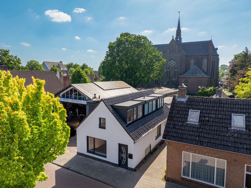 Meester Prinsenstraat 9, Haarsteeg
