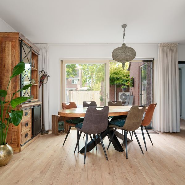 Stapelen 2, 's-Hertogenbosch