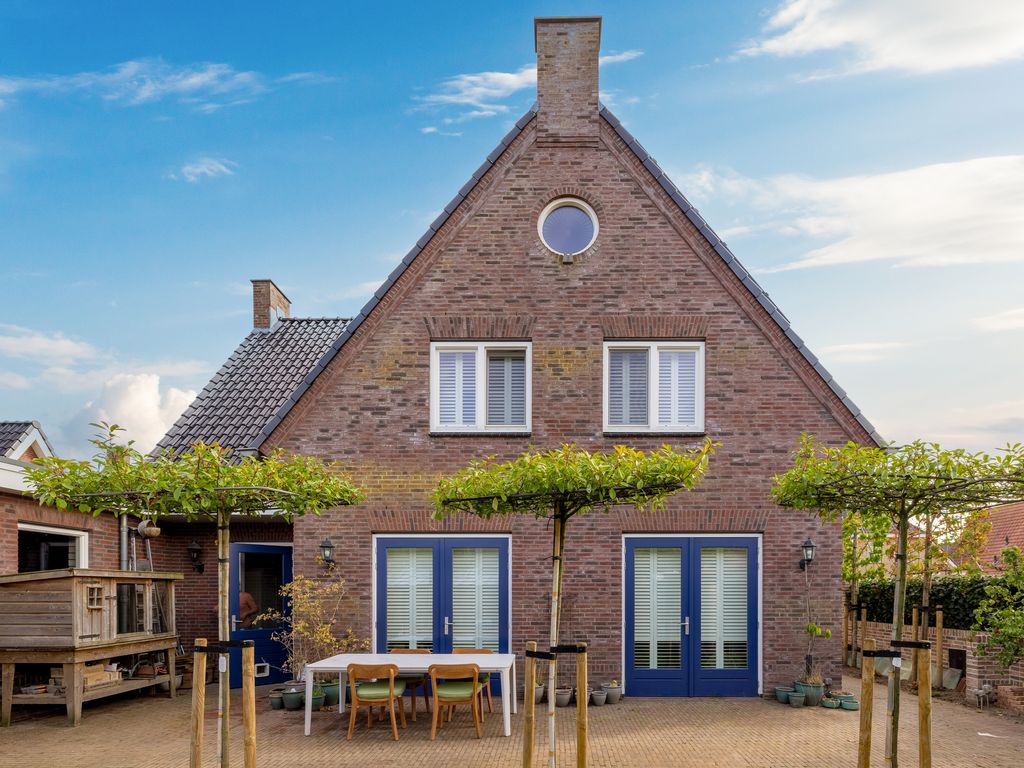 Hopland 42, Kerkwijk