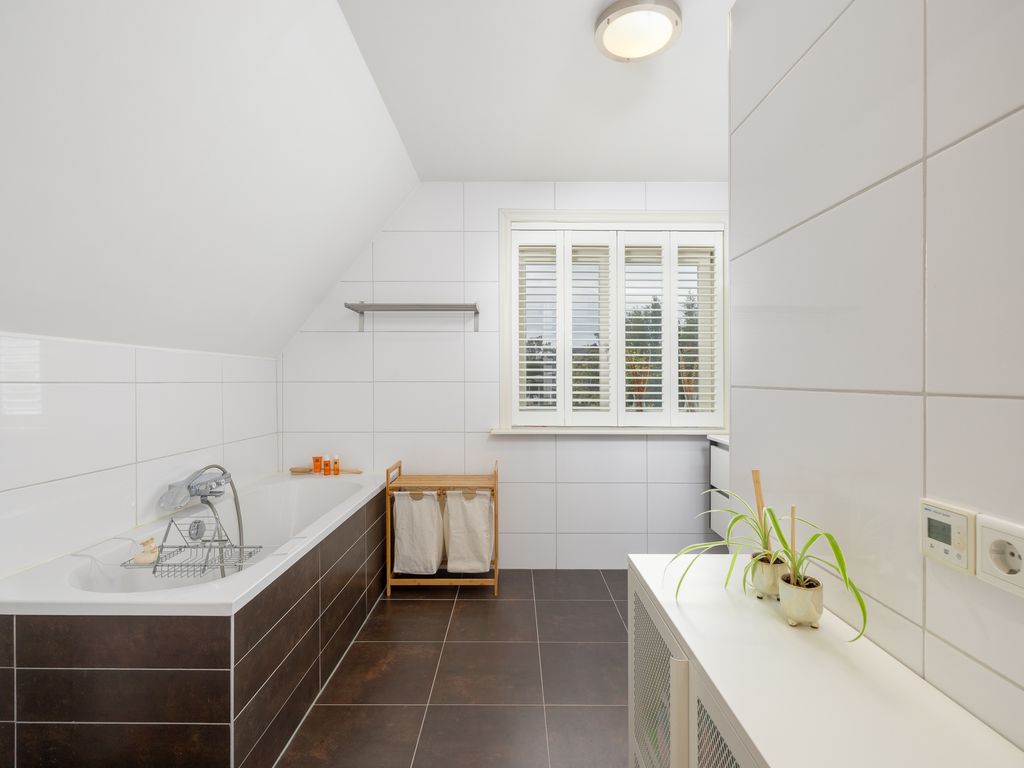 Hopland 42, Kerkwijk