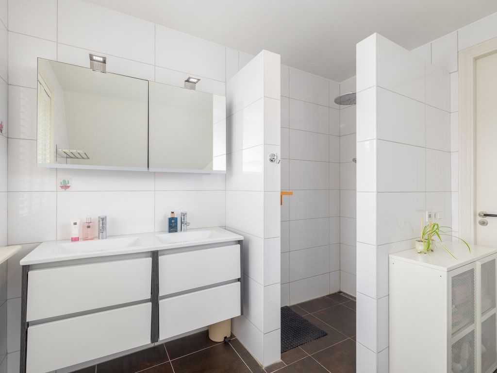 Hopland 42, Kerkwijk