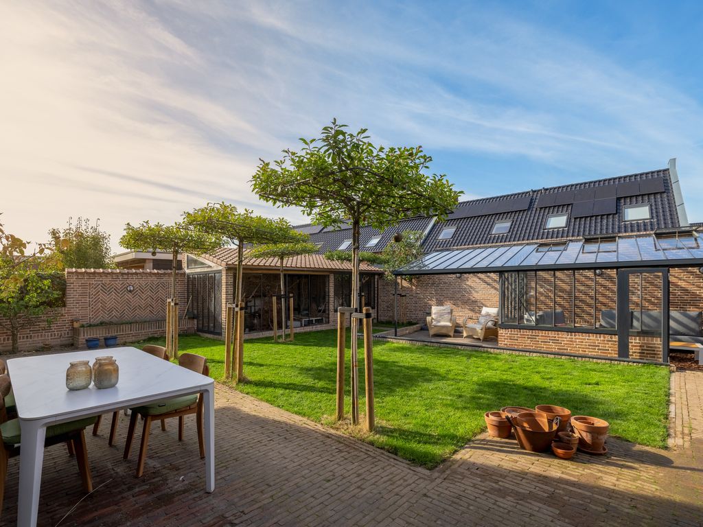 Hopland 42, Kerkwijk