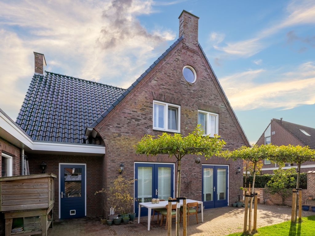 Hopland 42, Kerkwijk