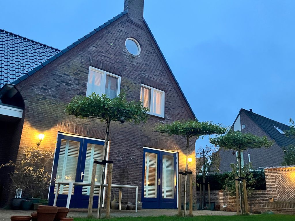 Hopland 42, Kerkwijk