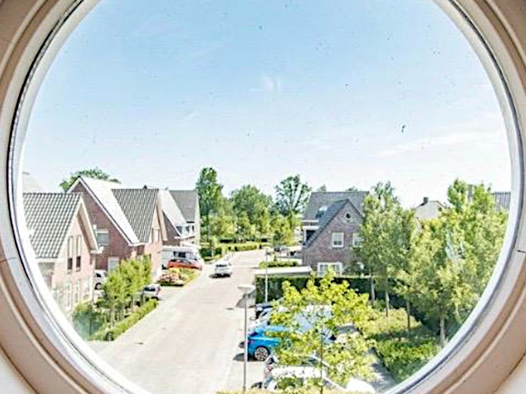 Hopland 42, Kerkwijk