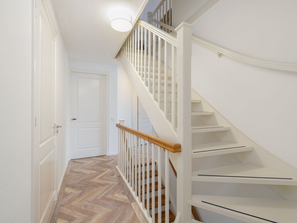 Hopland 42, Kerkwijk