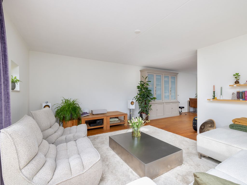 Karekiet 7, 'S-Hertogenbosch