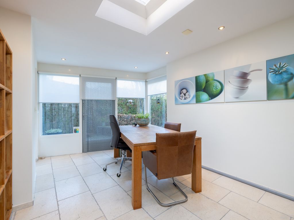 Karekiet 7, 'S-Hertogenbosch