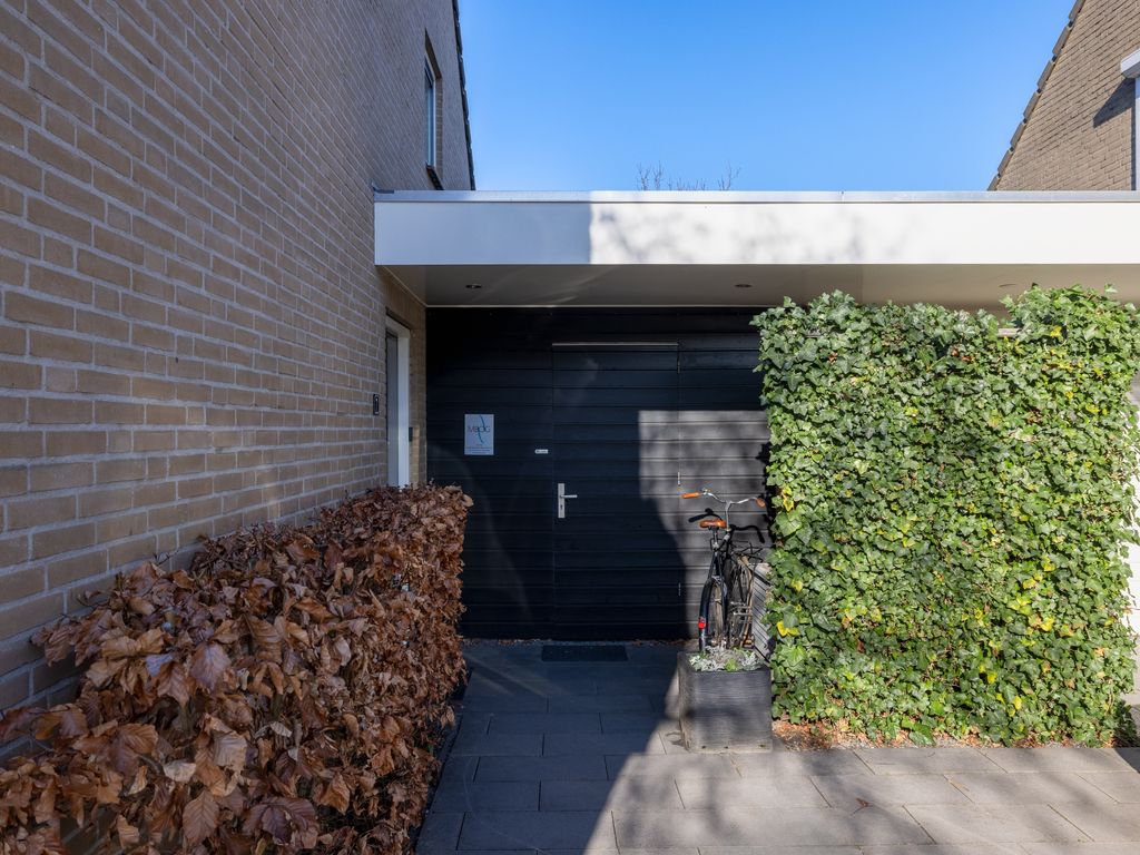 Karekiet 7, 'S-Hertogenbosch