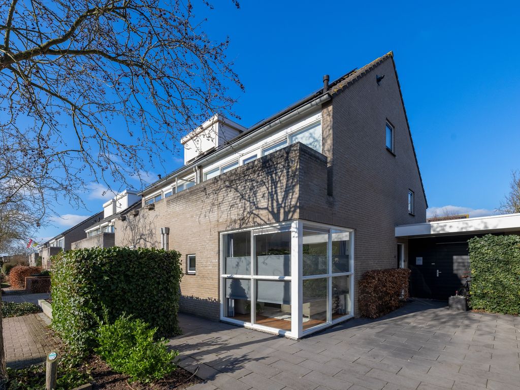 Karekiet 7, 'S-Hertogenbosch