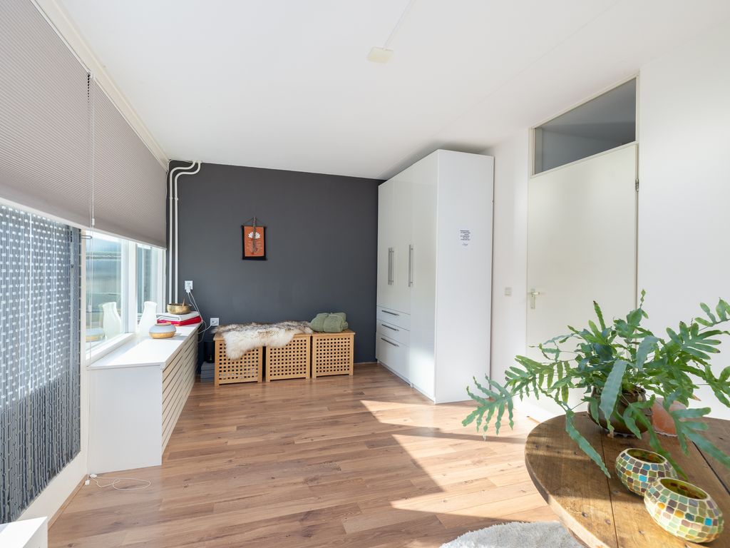 Karekiet 7, 'S-Hertogenbosch