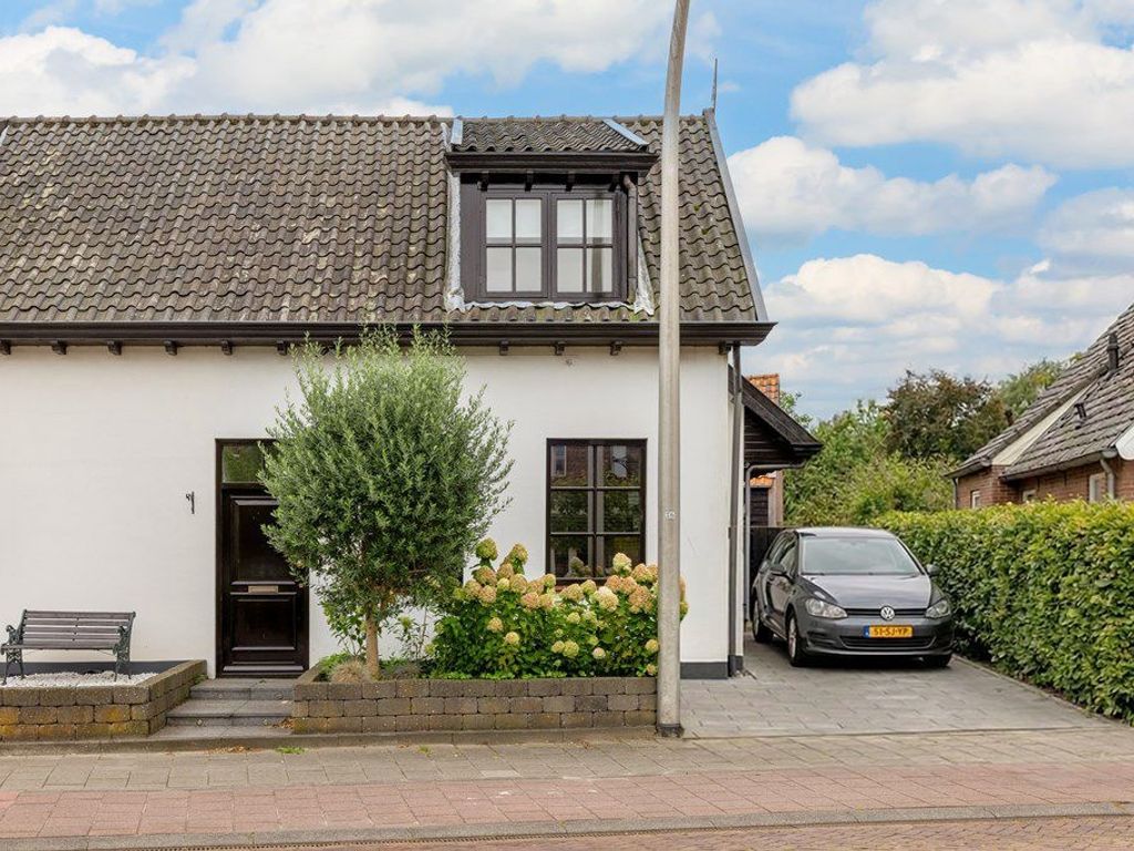 Wolput 83A, Vlijmen