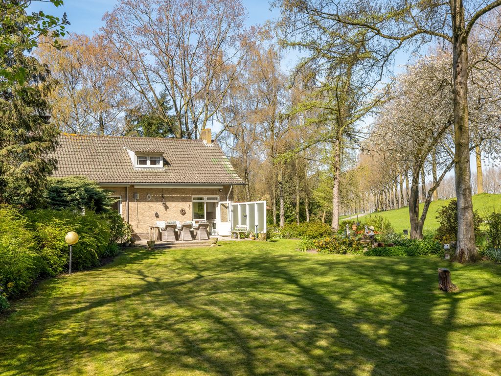 Rondeweg 2, 'S-Hertogenbosch
