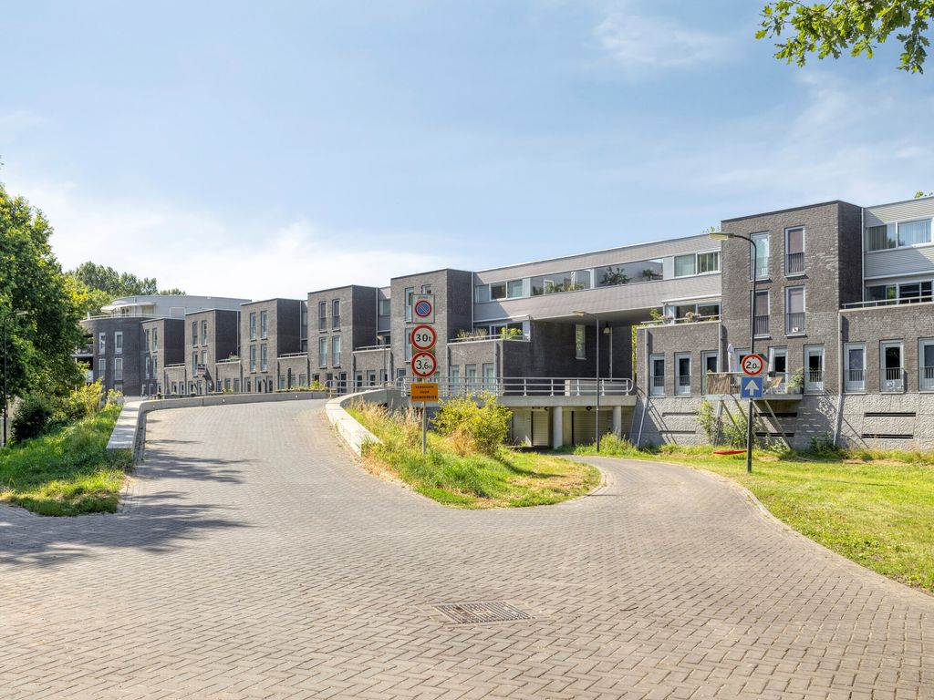 Velderwoude 13, 's-Hertogenbosch