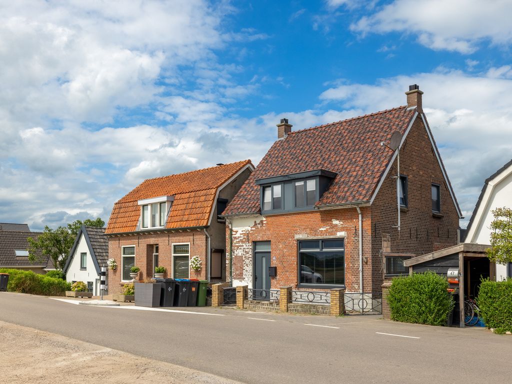 Maasdijk 45, Hedel