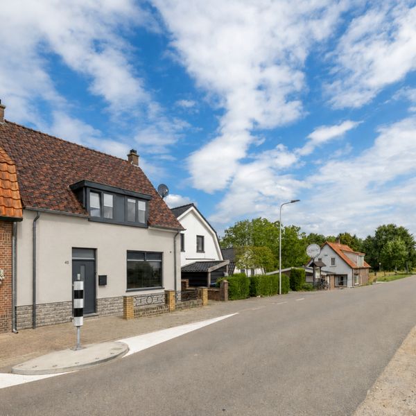 Maasdijk 45, Hedel