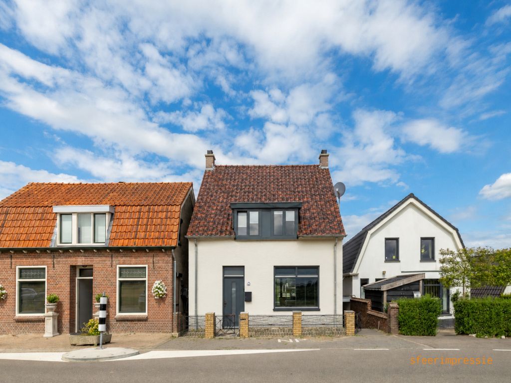 Maasdijk 45, Hedel