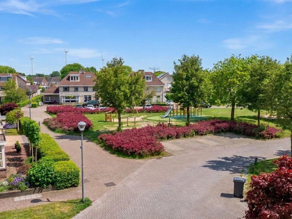 Regenwulplaan 34, 's-Hertogenbosch