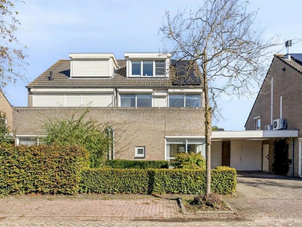 Karekiet 11, 's-Hertogenbosch