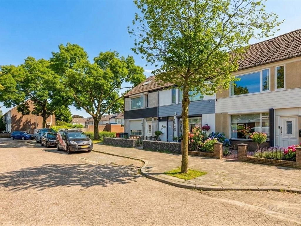 Smaragd 101, 's-Hertogenbosch