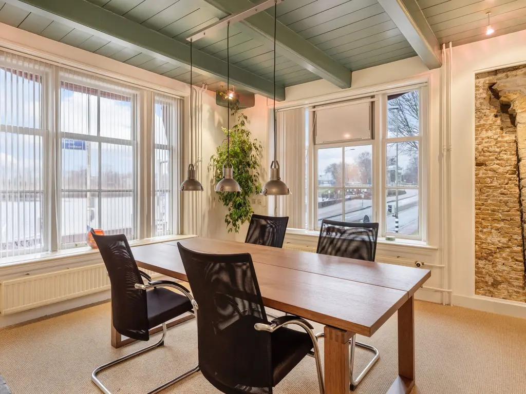 Westhaven 73, Gouda