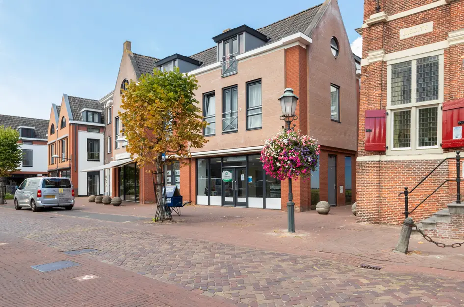 Dorpsstraat 107