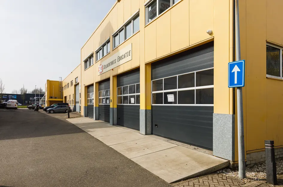 Nieuwe Gouwe O.Z. 9 10