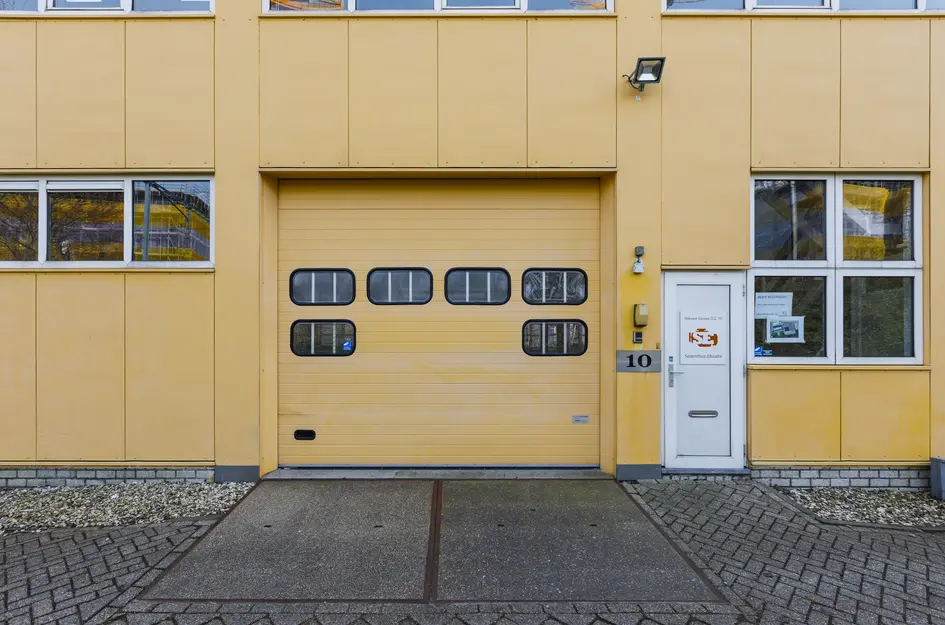 Nieuwe Gouwe O.Z. 9 10