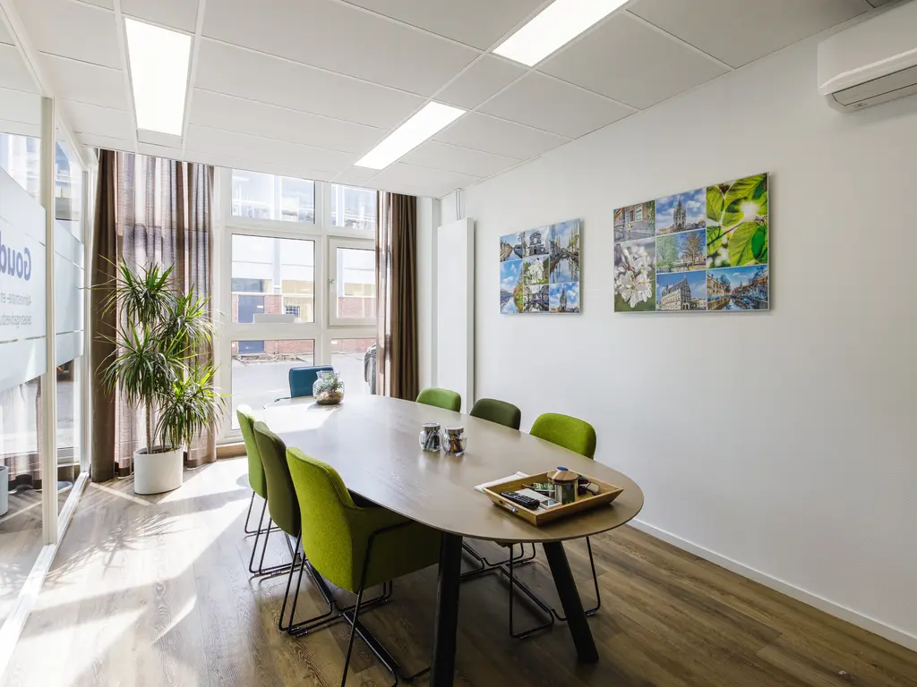 Nieuwe Gouwe O.Z. 9 10, Gouda