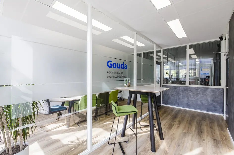 Nieuwe Gouwe O.Z. 9 10