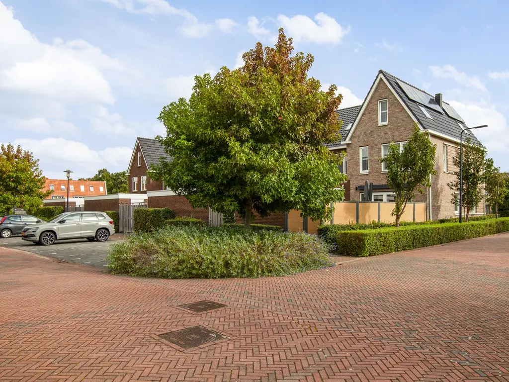 Veldesdoorn 11A, NIEUWVEEN