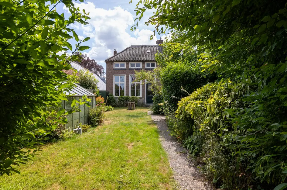 Dorpsstraat 137