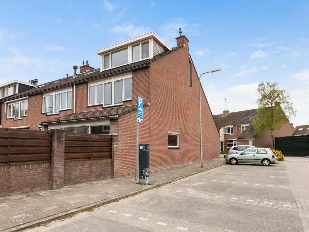 Hoogerheijdestraat 204, TER AAR
