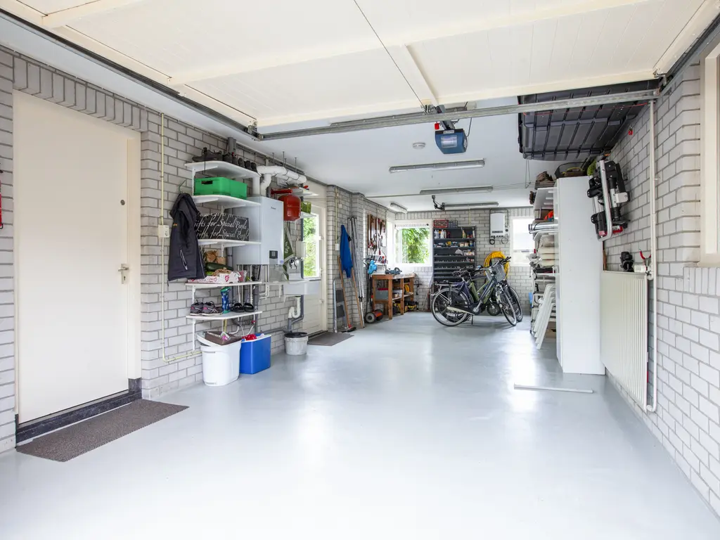 Meerbon 8, RIJNSATERWOUDE