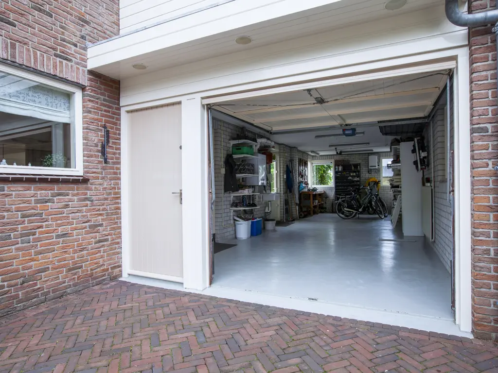 Meerbon 8, RIJNSATERWOUDE
