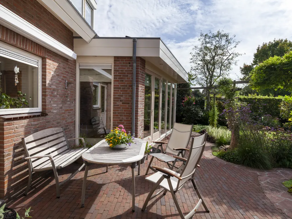 Meerbon 8, RIJNSATERWOUDE