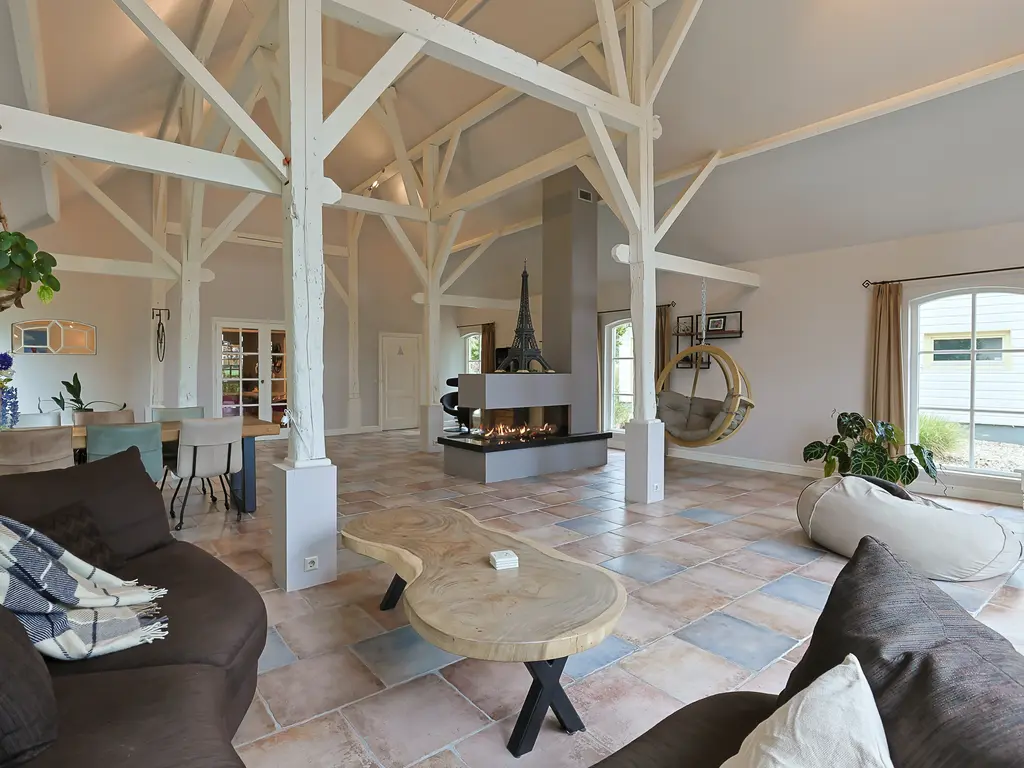 Grechtkade 12, WOERDENSE VERLAAT