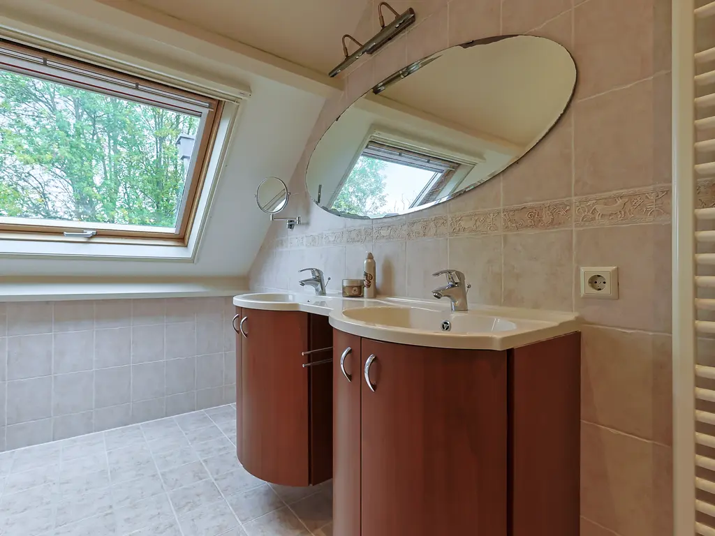 Grechtkade 12, WOERDENSE VERLAAT