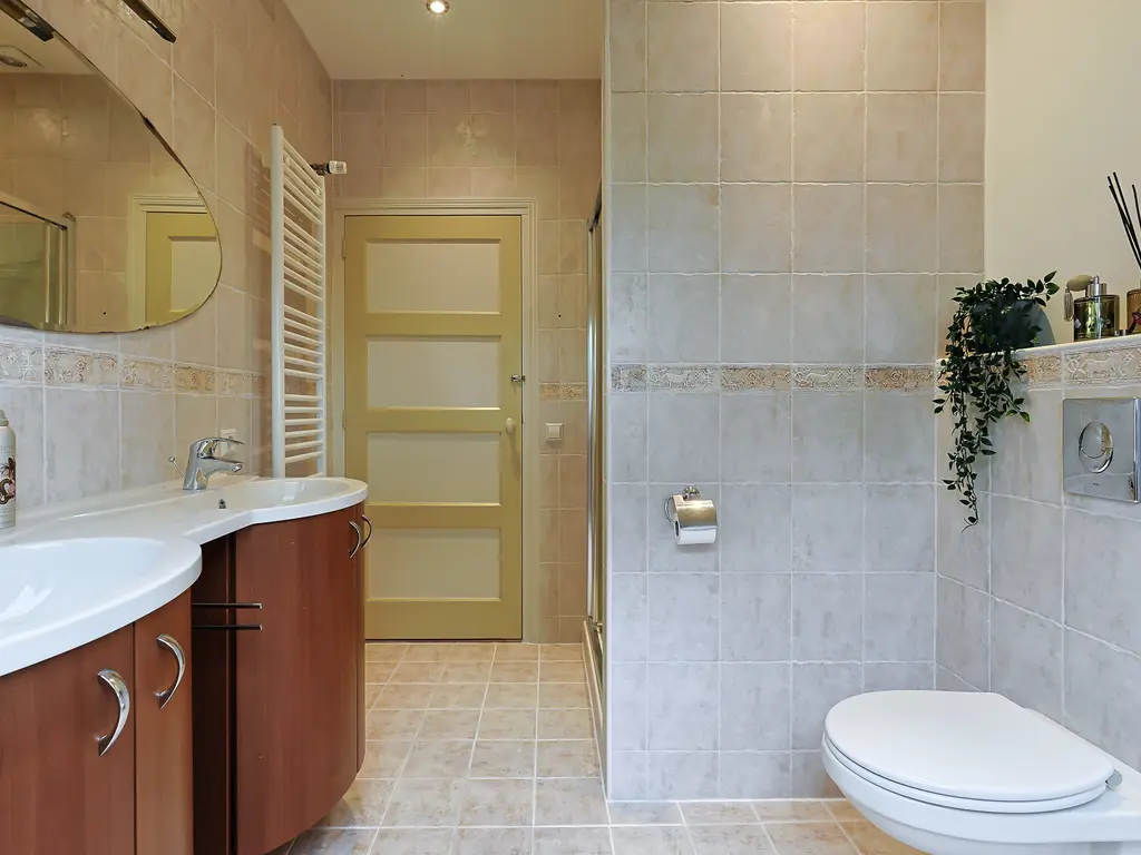 Grechtkade 12, WOERDENSE VERLAAT