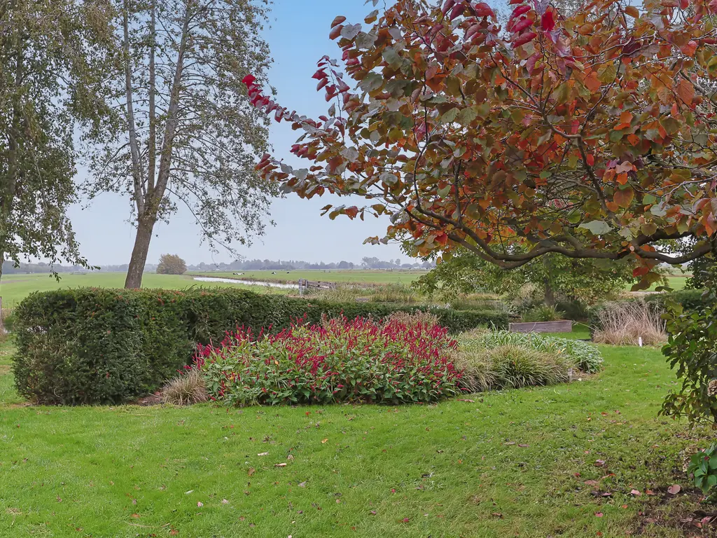 Grechtkade 12, WOERDENSE VERLAAT