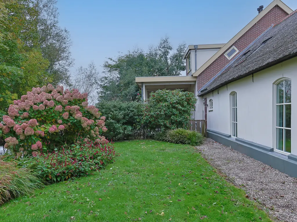 Grechtkade 12, WOERDENSE VERLAAT