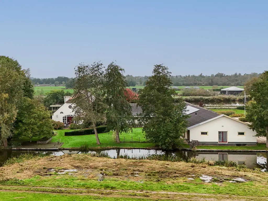 Grechtkade 12, WOERDENSE VERLAAT