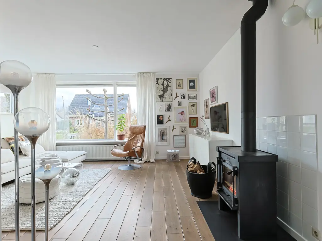 Stationsweg 10A, ZEVENHOVEN