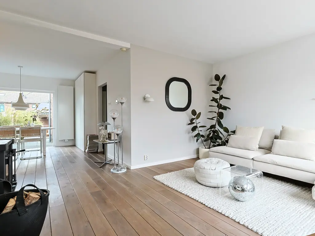 Stationsweg 10A, ZEVENHOVEN