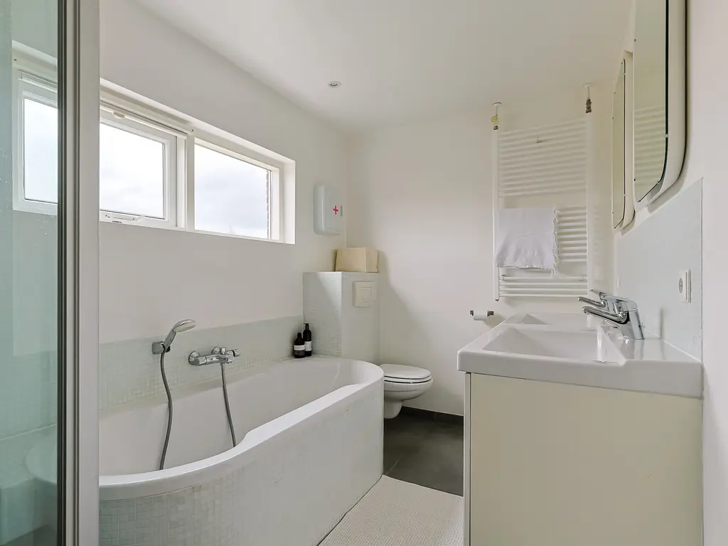 Stationsweg 10A, ZEVENHOVEN