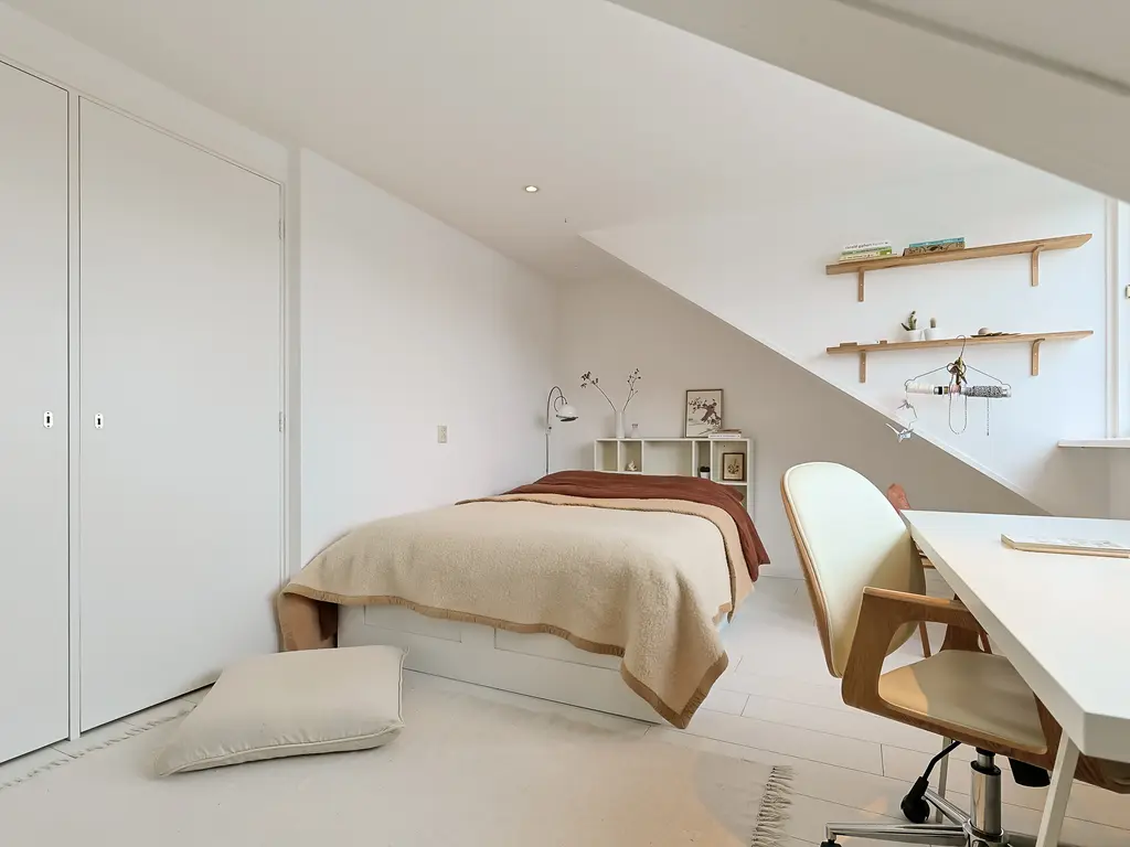 Stationsweg 10A, ZEVENHOVEN